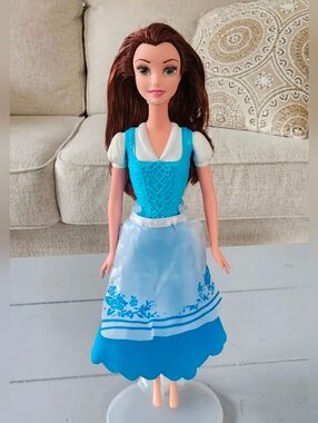 Mattel Disney Beauty and the Beast Bell Doll Princess in Blue Dress Beautiful